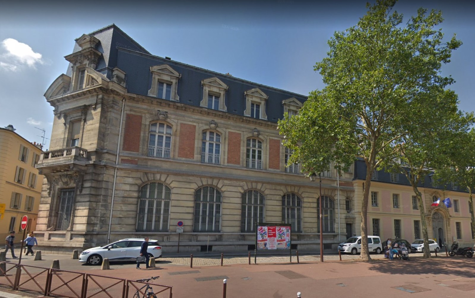 Location 289 m² de bureaux au 8 avenue de Paris Versailles