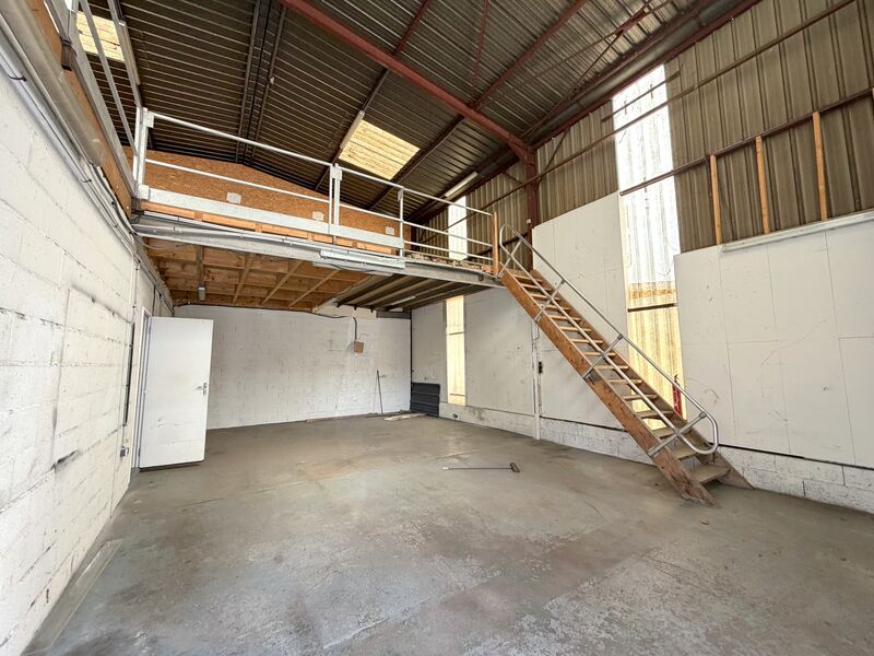 Nouvelle location de 170 m² d'activité à Montesson