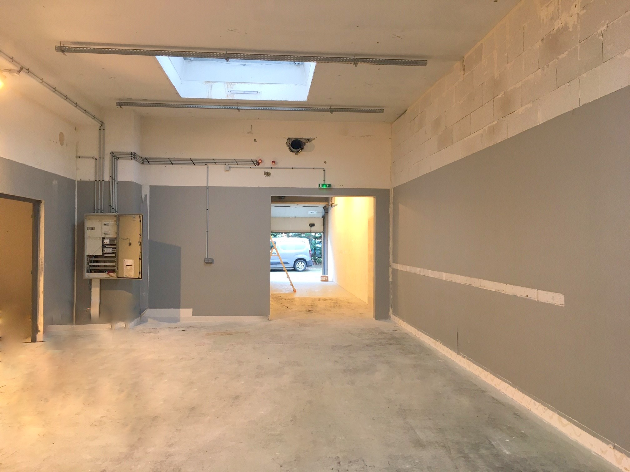 Location 180 m² de locaux d'activités au Pecq