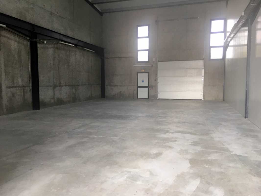 Location 320 m² d'activités à Sartrouville