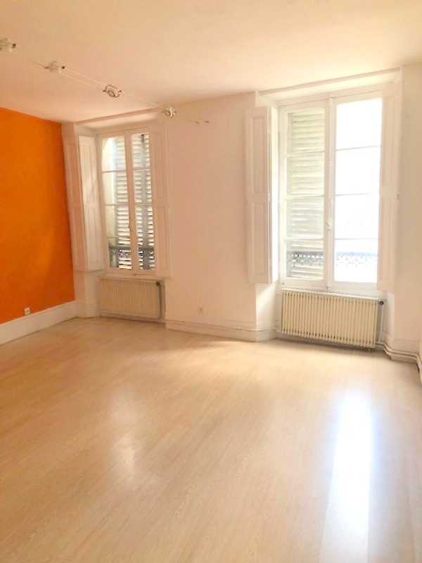 Location Bureaux 50 m² Boulevard du Roi à Versailles