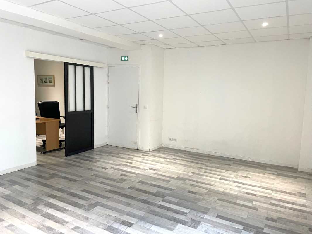 Location 71 m² de bureaux hyper centre ville de Sartrouville