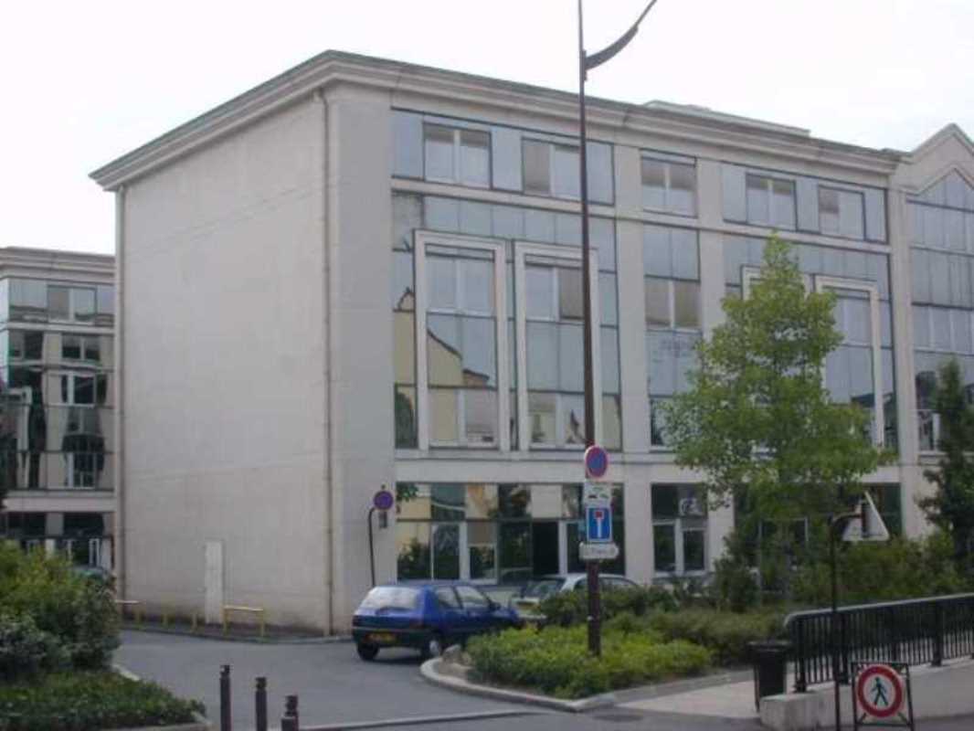 ID Formation s'installe dans 195 m² de bureaux à Versailles