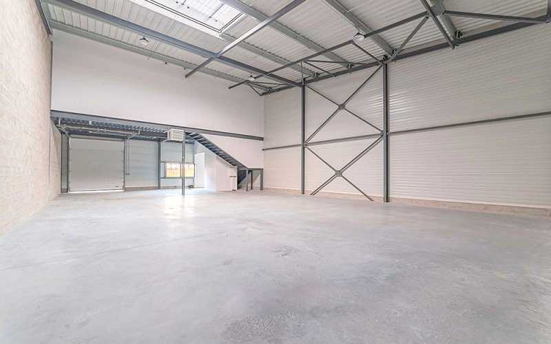 Location 500 m² d'activité à Herblay