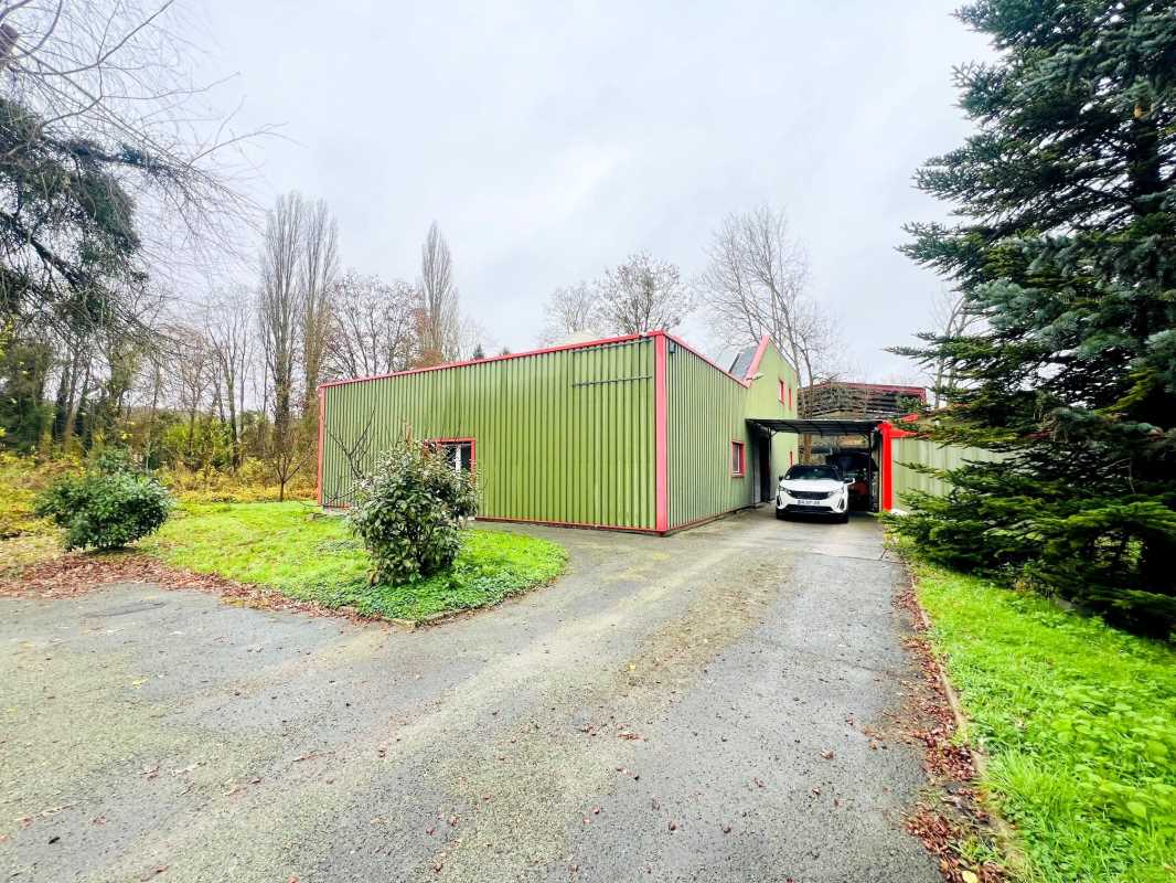VENTE - BATIMENT INDEPENDANT - MAULE