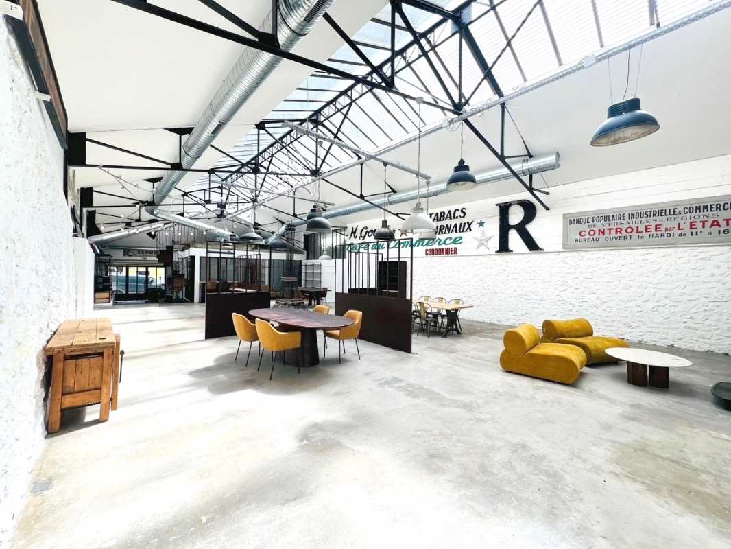 Location locaux commerciaux type LOFT ATELIER à Ville d'Avray