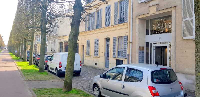 Nouvelle installation 16 Boulevard de la Reine à Versailles