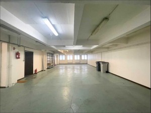 Location 230 m² d'activité à Argenteuil