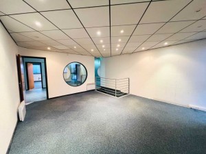 Location 75 m² de bureaux - ZA LA CHAINE à Plaisir