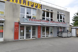 Location 77 m² de local commercial sur axe passant à Chambourcy