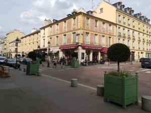 Un cabinet de courtage en assurance loue des bureaux à Versailles