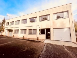 Location de 122 m² d'activité et bureau à TRAPPES