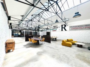 Location locaux commerciaux type LOFT ATELIER à Ville d'Avray