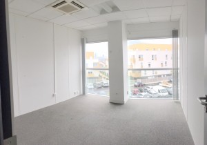 ADC SELECTION loue 66 m² de bureaux à Bezons