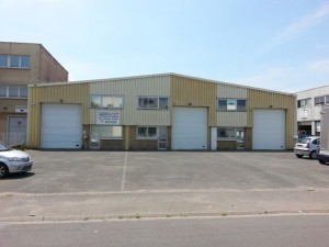 Location local d'activité de 280 m² à Carrières sur Seine