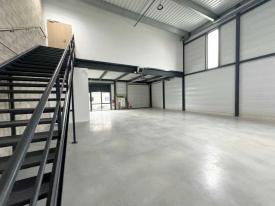 Location Locaux d'activité Eragny | 4058 m²