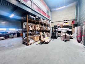Location Locaux d'activité Elancourt | 320 m&sup2;