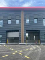 Location Locaux d'activité Elancourt | 4322 m²