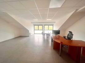 Location Bureaux Saint Germain De La Grange | 80 m²