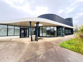 Location Locaux d'activité Elancourt | 2486 m&sup2;