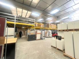 Location Locaux d'activité Aulnay Sur Mauldre | 370 m²