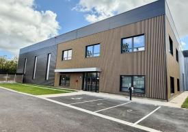Vente Locaux d'activité Trappes | 2170 m&sup2;