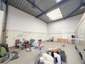 Location Locaux d'activité Jouy Le Moutier | 170 m&sup2;