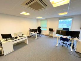 Location Bureaux et Activités  Saint Germain En Laye | 121 m²