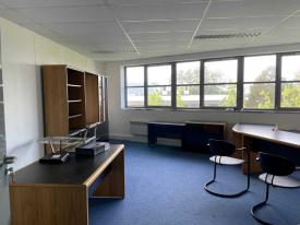 Location Bureaux Poissy | 619 m²