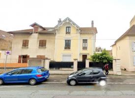 Location Bureaux et Activités  Poissy | 69 m²